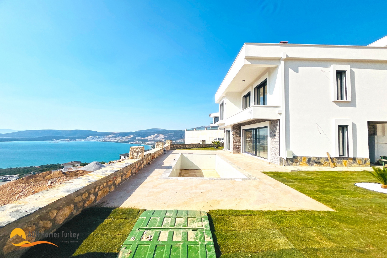 Dream Life in Didim Akbük: Sea view Villas with Private Pool Await You!